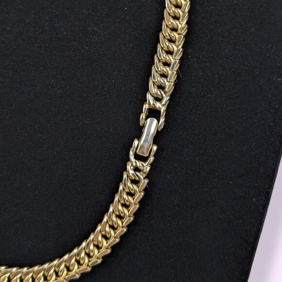 V. Monet Twisted Link Chain Necklace - Picture 3 of 7